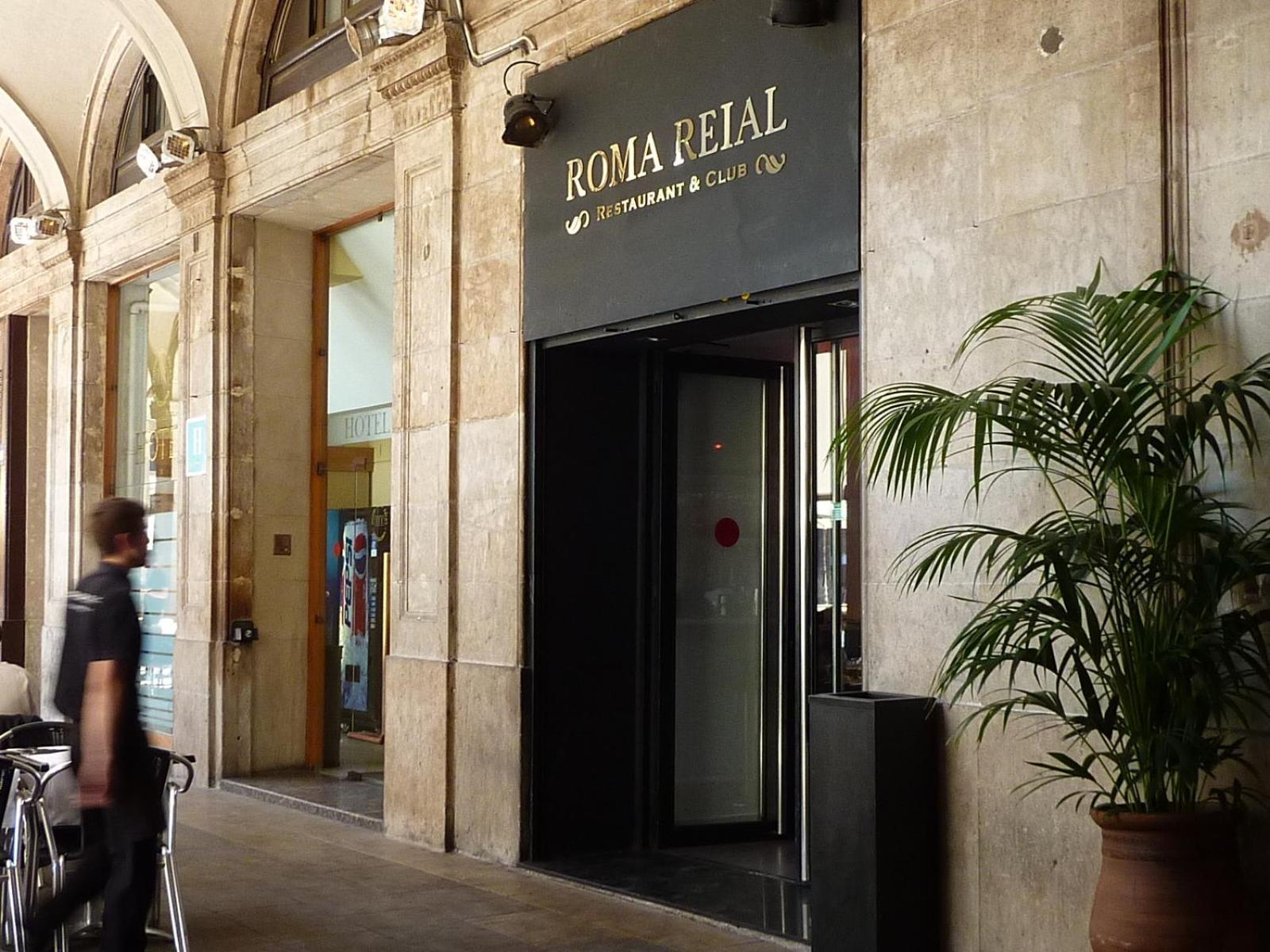 Roma Reial Hotel Barcelona Exterior foto