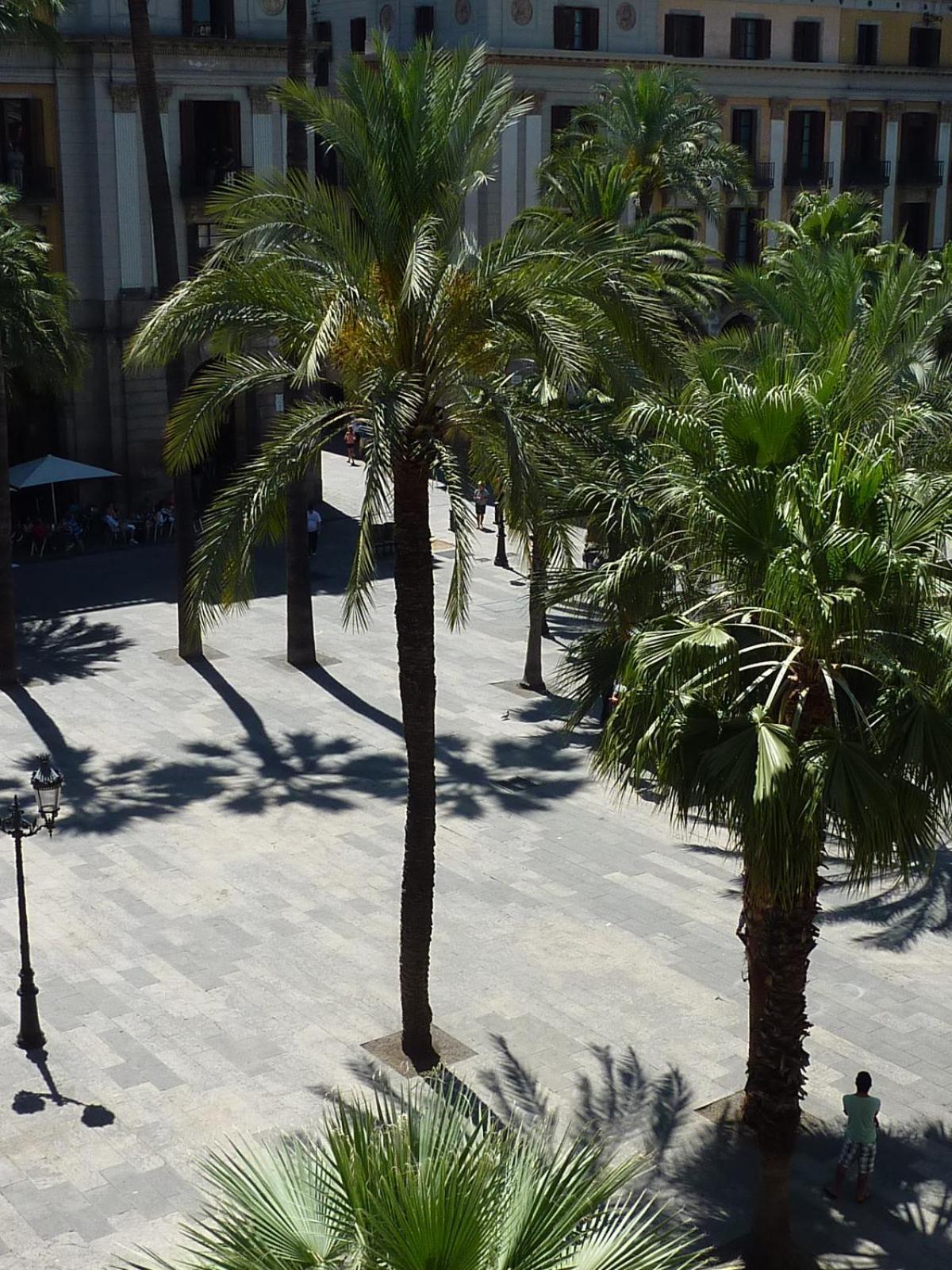 Roma Reial Hotel Barcelona Exterior foto