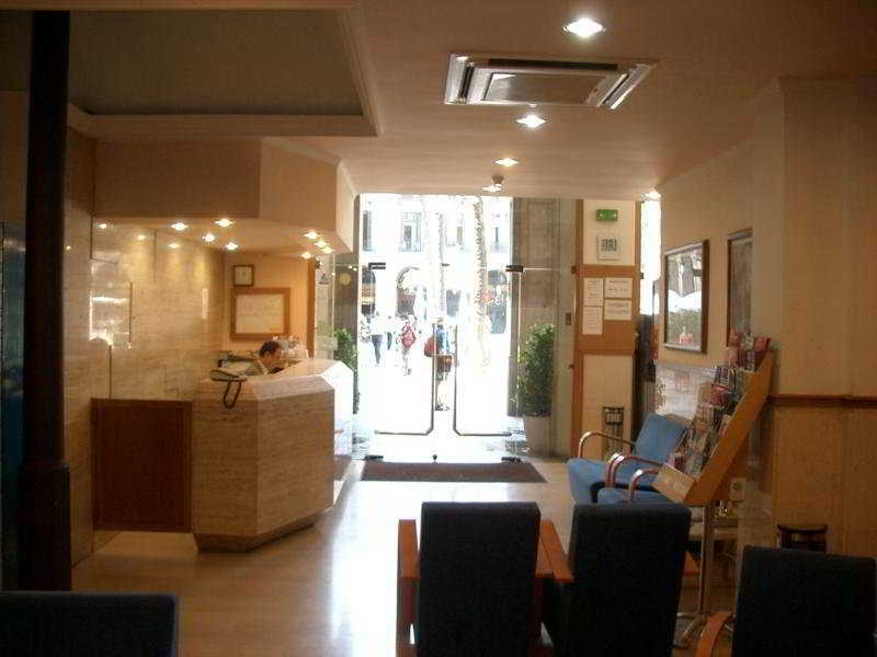 Roma Reial Hotel Barcelona Interior foto